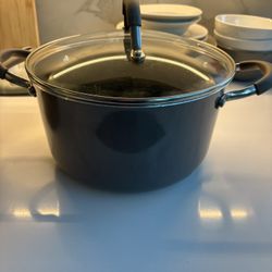 Nonstick Pot (Free)