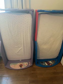 Toddler bed with mattress