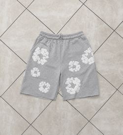 Brand new denim tear the cotton wreath grey sweatshorts all pics provided size: S-M-L