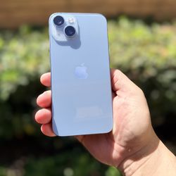IPhone 14  128  GB,  Pristine Like New Condition! UNLOCKED use any carrier.  Hablo Espanol.