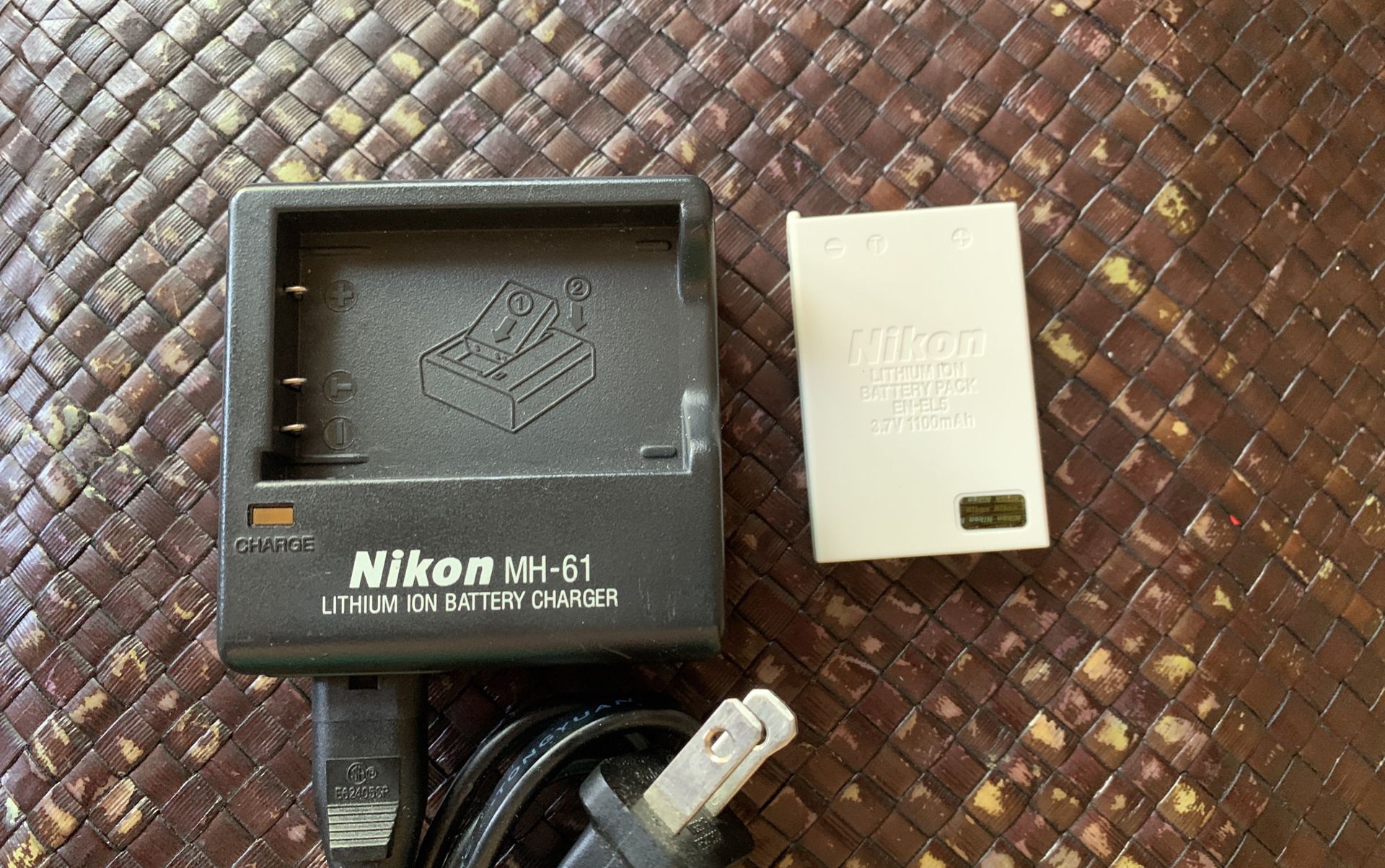 Nikon MH-61 OEM Charger + EN-EL5 LI Battery +Power Cable