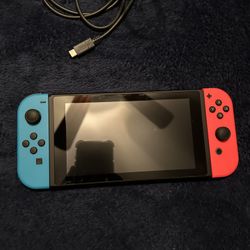 Nintendo Switch 