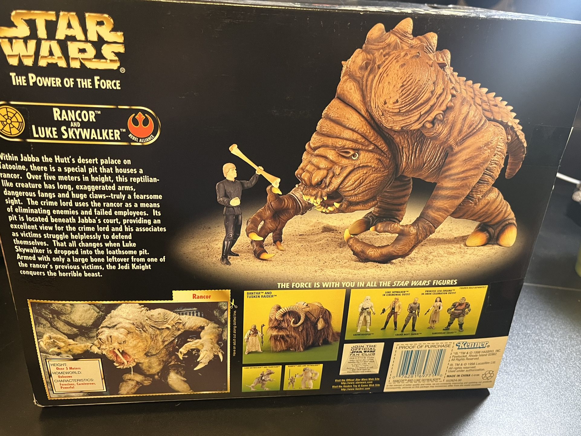Star Wars Rancor And Luke Skywalker