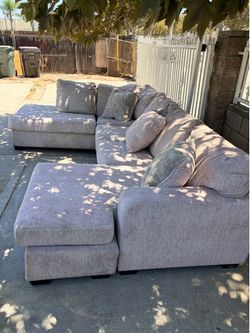Sectional couch