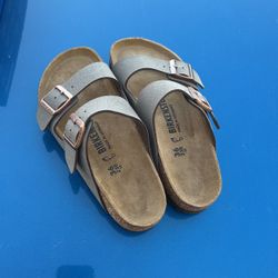 Selling Birkenstocks 