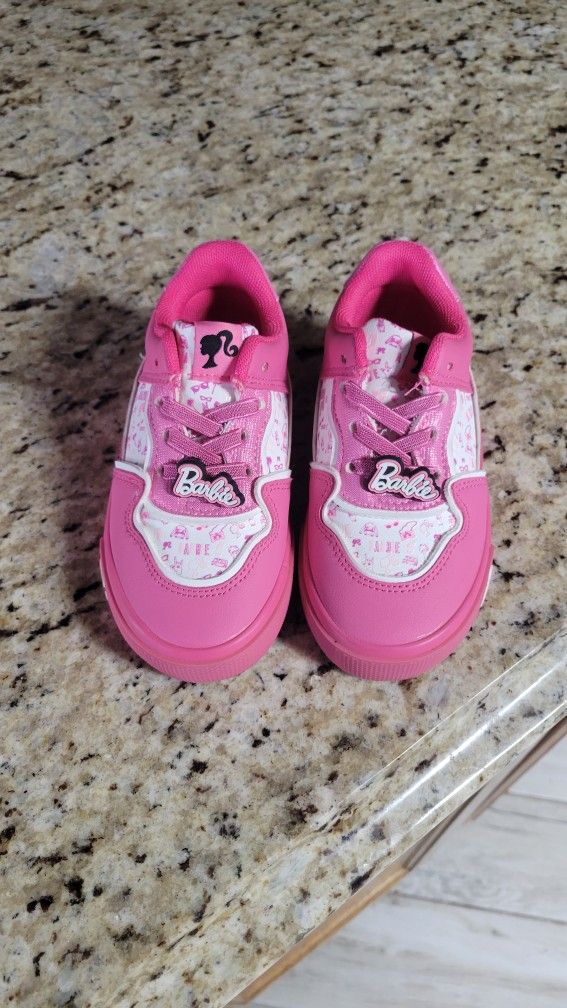 Toddler Shoes $10