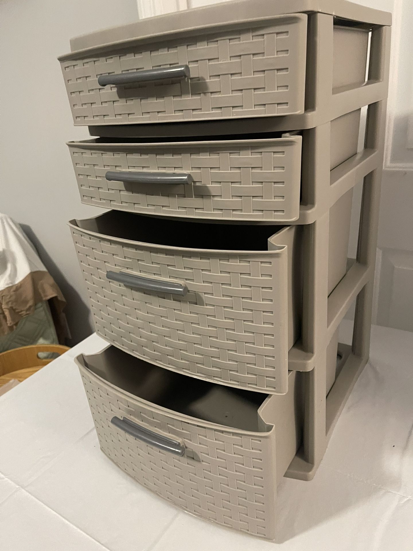 4 Drawer Plastic Storage Dresser