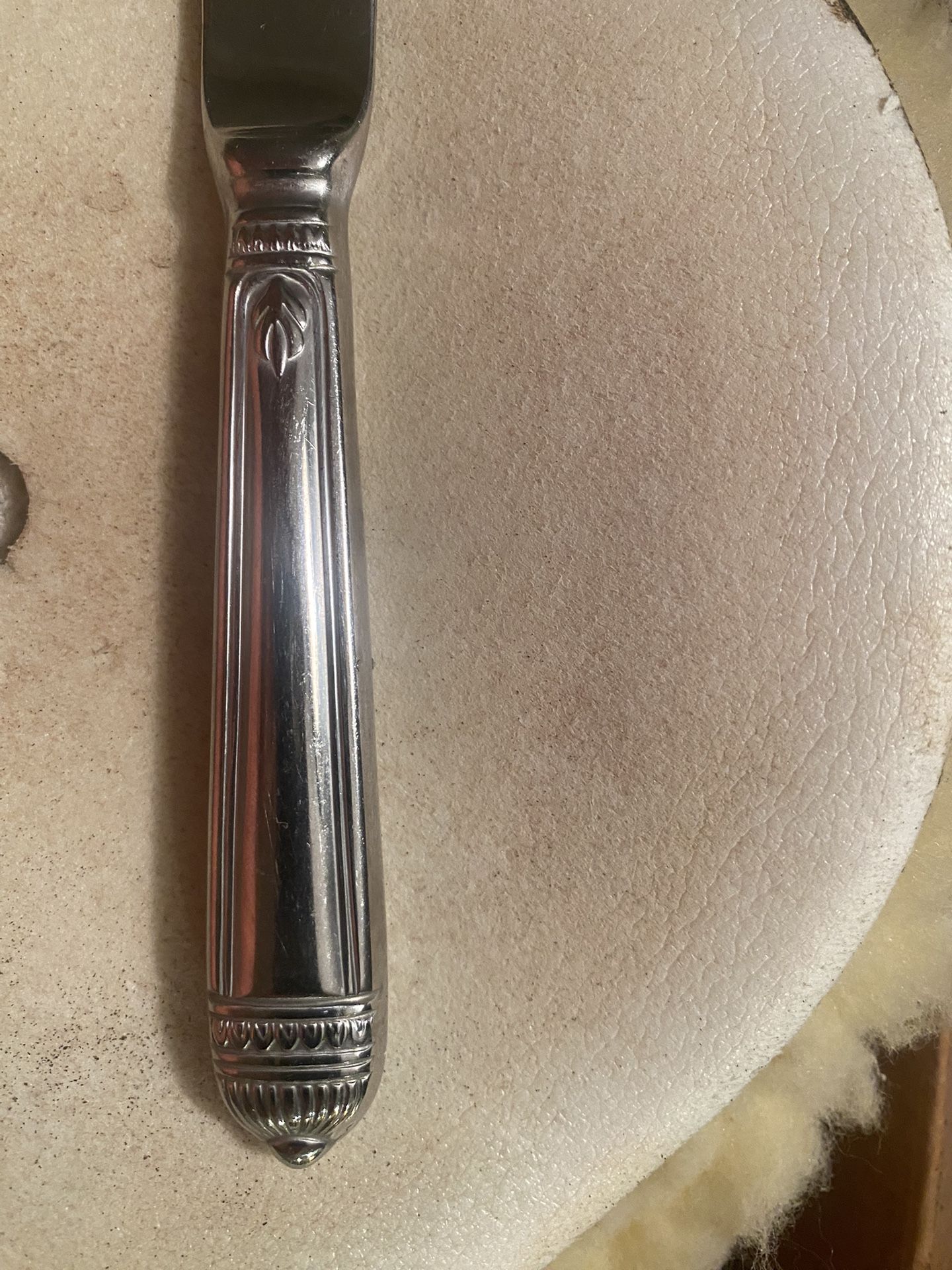 35 Piece Silverware Set + Extra Black Handel Forks