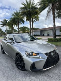 2017 Lexus IS