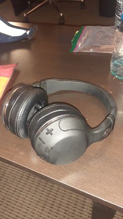 Skullcandy headphones.like brand new