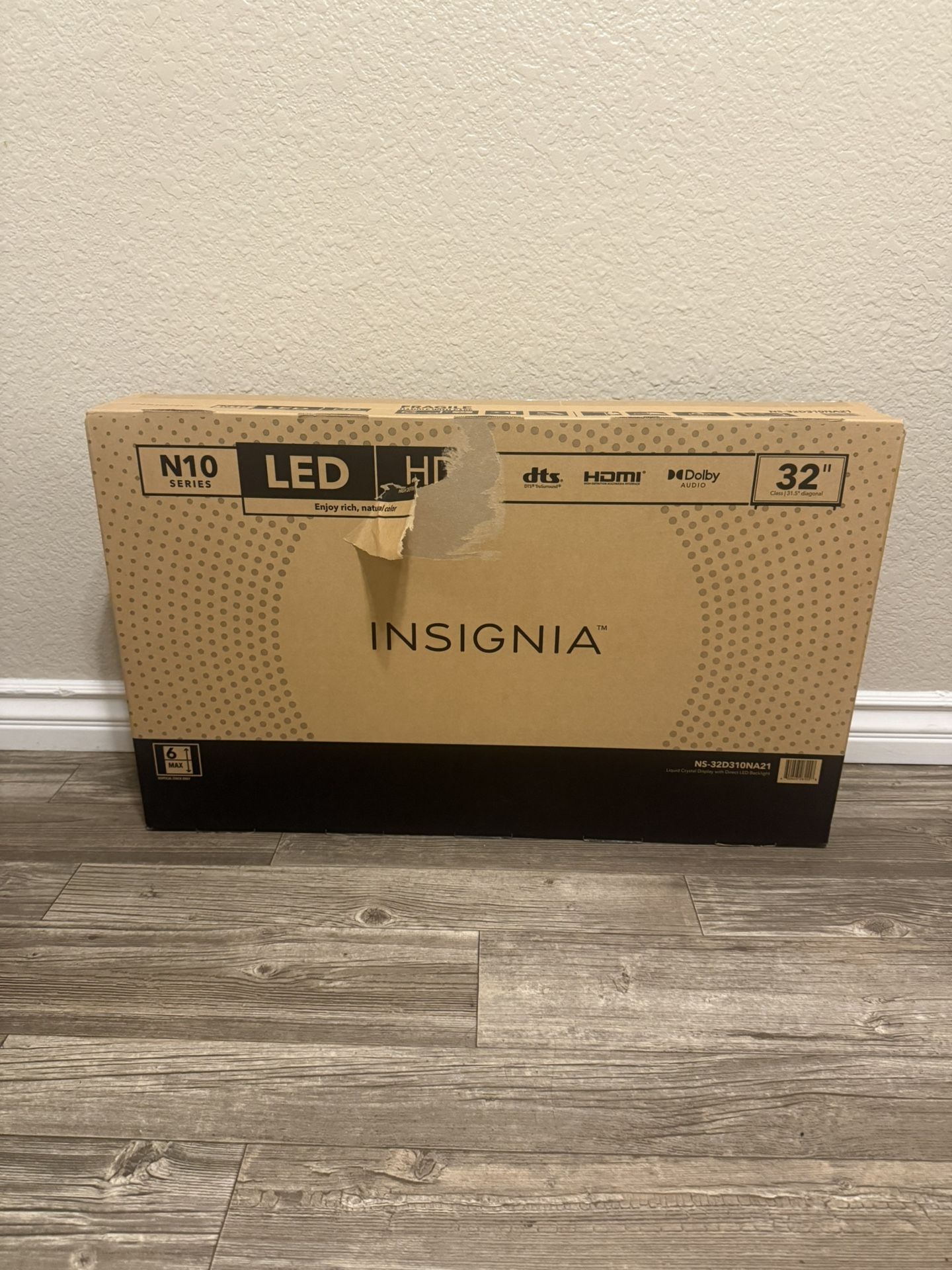 Insignia 32’ Flat Screen Tv