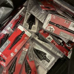 Milwaukee 7/8 in. - 1-3/8 in. #12 Black Oxide Step Drill Bit (5-Steps)