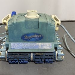2 Used Aquabot T2 Turbo Pool Robots 