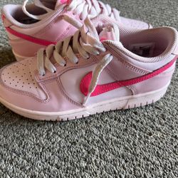Size 4Y Triple Pink Nike Dunks