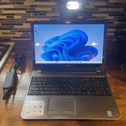 17 Inch Dell Inspiron Touchscreen 8 Gb Of Ram 256 SSD Drive Windows 11 And Charger