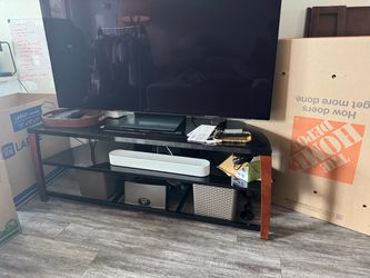 Entertainment center