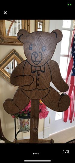 Children’s Teddy Bear Clothes Rack Wooden