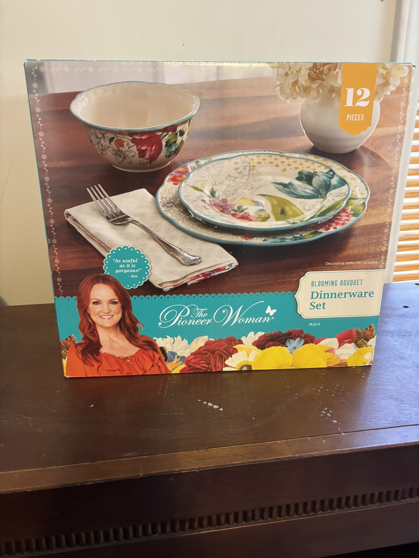 Pioneer Woman Full Set