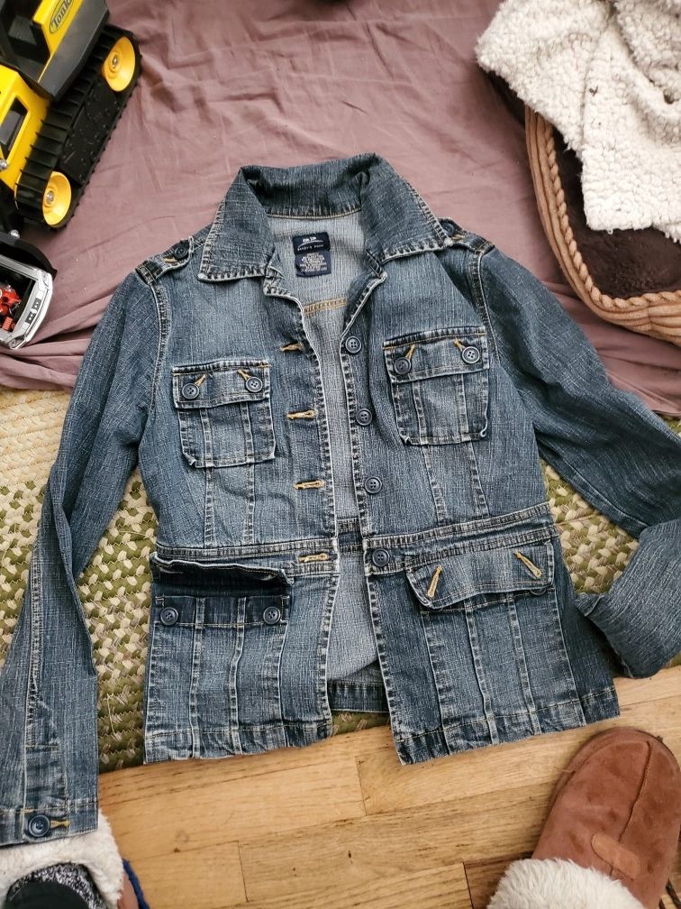 2 Wms Denim Jackets