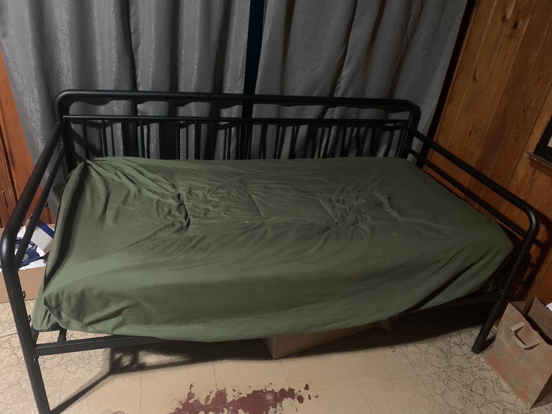 Day Bed Include Mattress With Foam