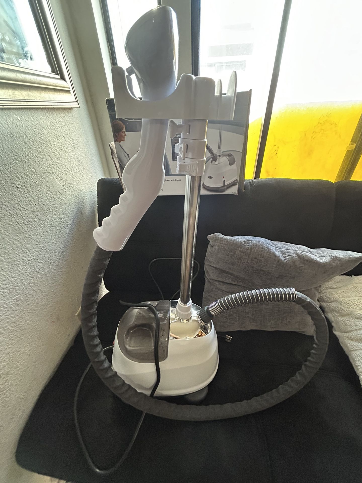 Clothes Steamer