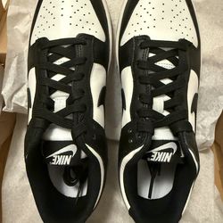 Nike dunk low Panda W size 6