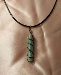 Green Crystal Point Pendant 