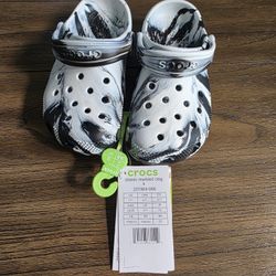 Crocs Classic Marbled Clogs Black/White colorway Kids C11