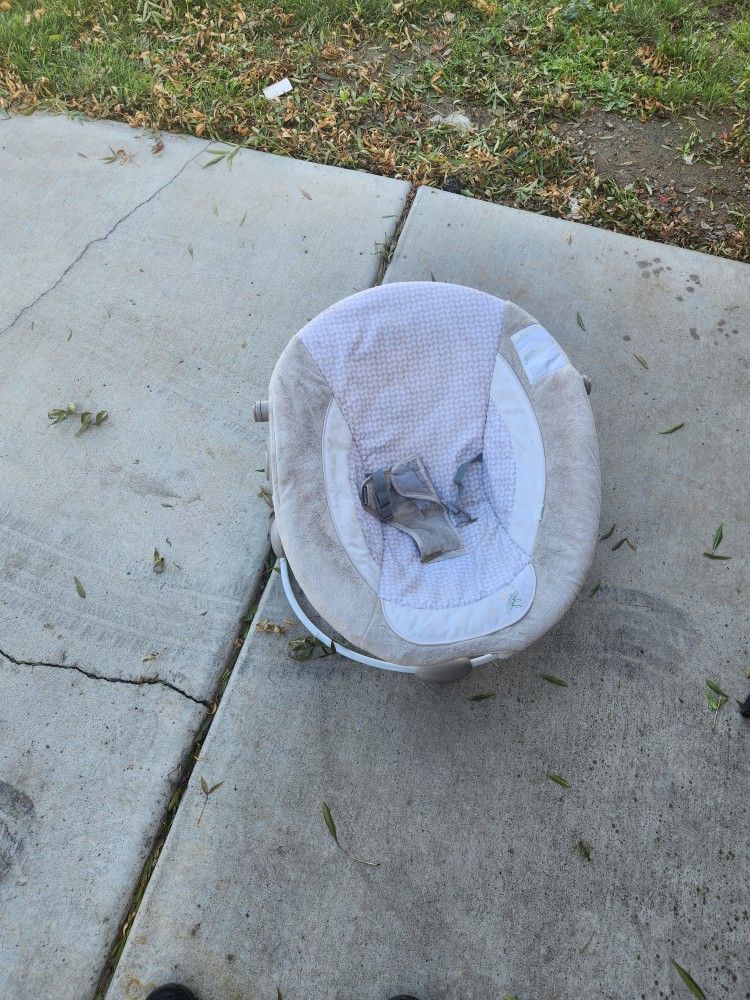 Baby rocker. For 25.00 Or best Offer 