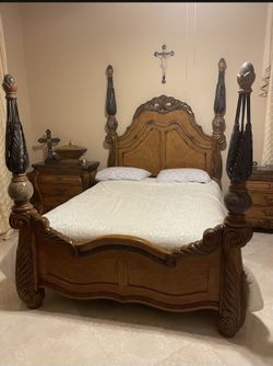 Queen Size Bedroom Set ( Deliver Available) 