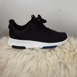 Adidas Black and White Sneakers Sleek Design