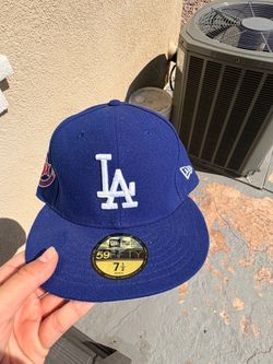Fitted dodger hat