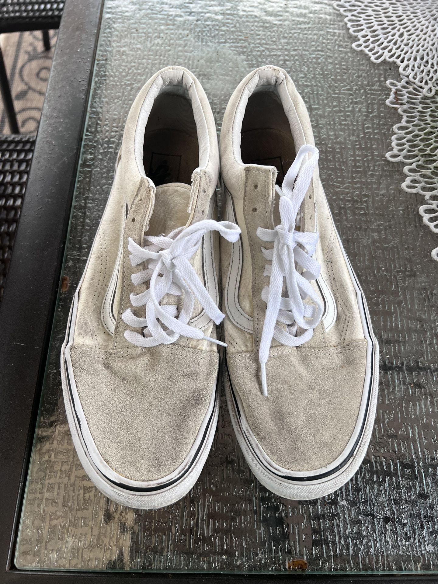 Vans / Skate Shoes - Size 11