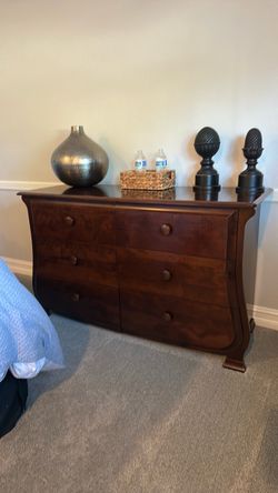 Kids dresser