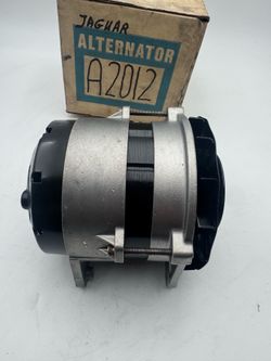 Jaguar XJ6 Alternator 71 72 73 74 75 76  Lucas Generator