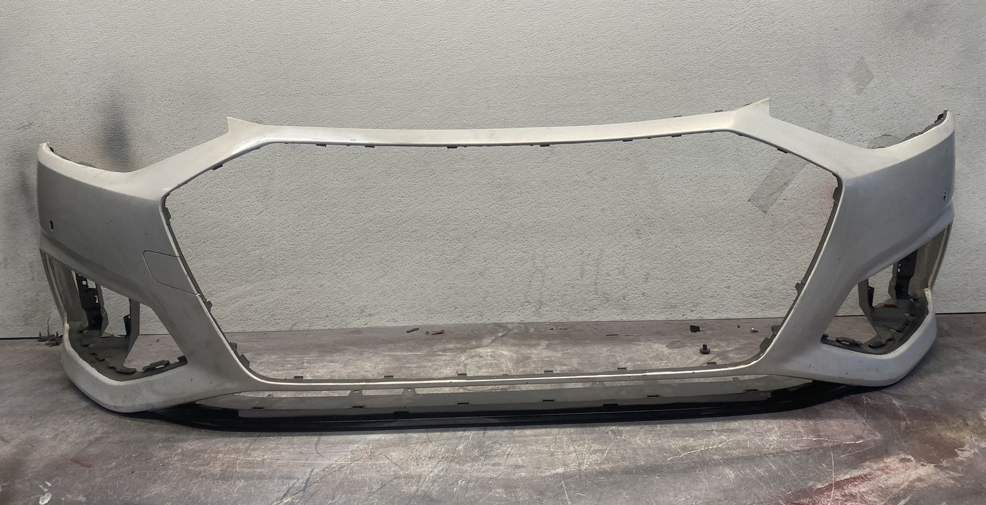 2020-2021 AUDI A4 S-LINE B9 FRONT BUMPER COVER Used Oem