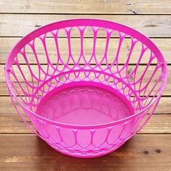 BRIGHT ROSE PLASTIC BASKET W/HANDLE