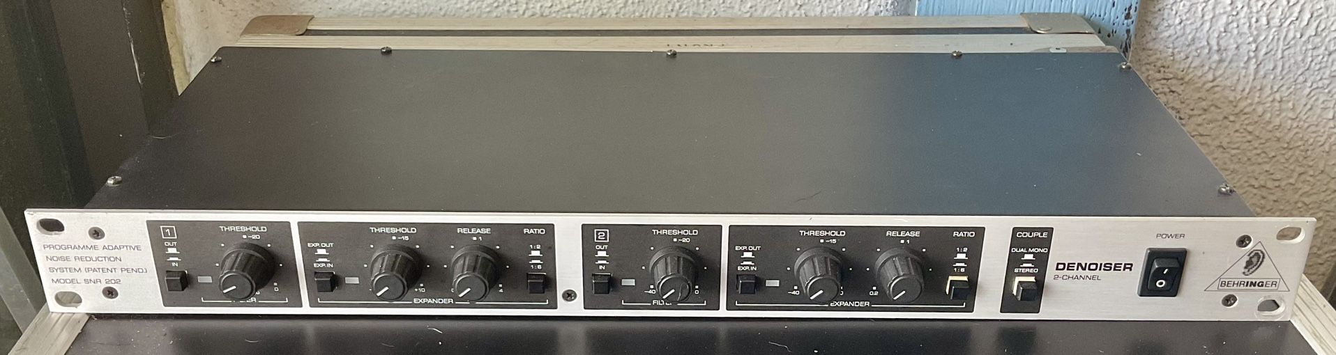 Behringer Denoiser SNR2000 2-Channel Audio Interactive Noise Reduction System  2000s - Black / Silver