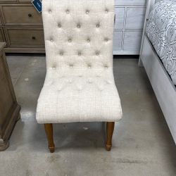 Accent Chair 