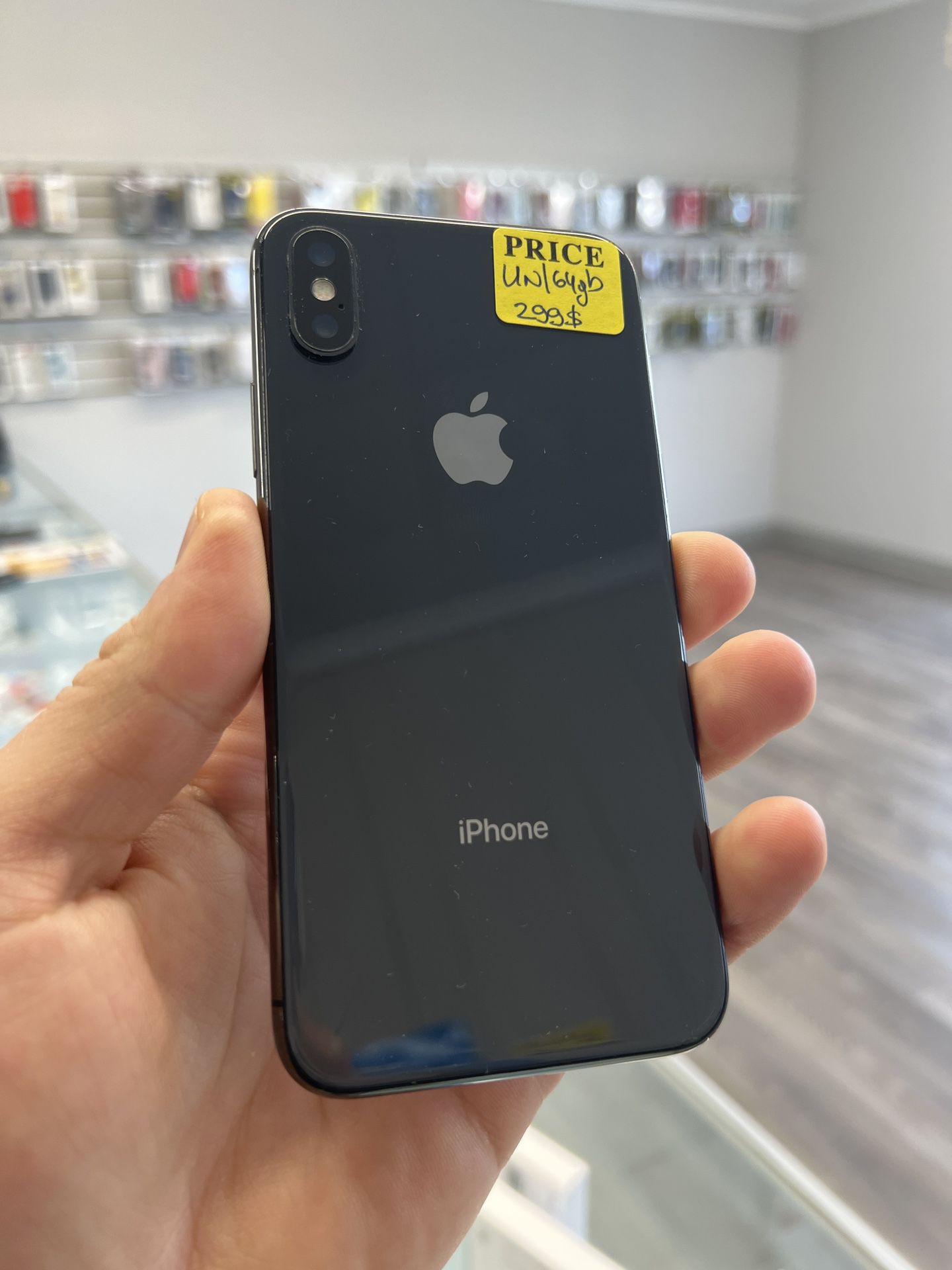 Apple Iphone X Unlocked 64gb for Sale in Yalesville, CT - OfferUp