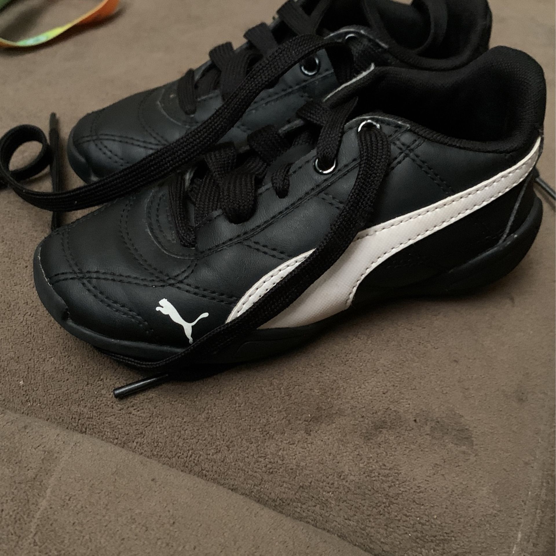 Puma Shoes Size 10.5 Kids 