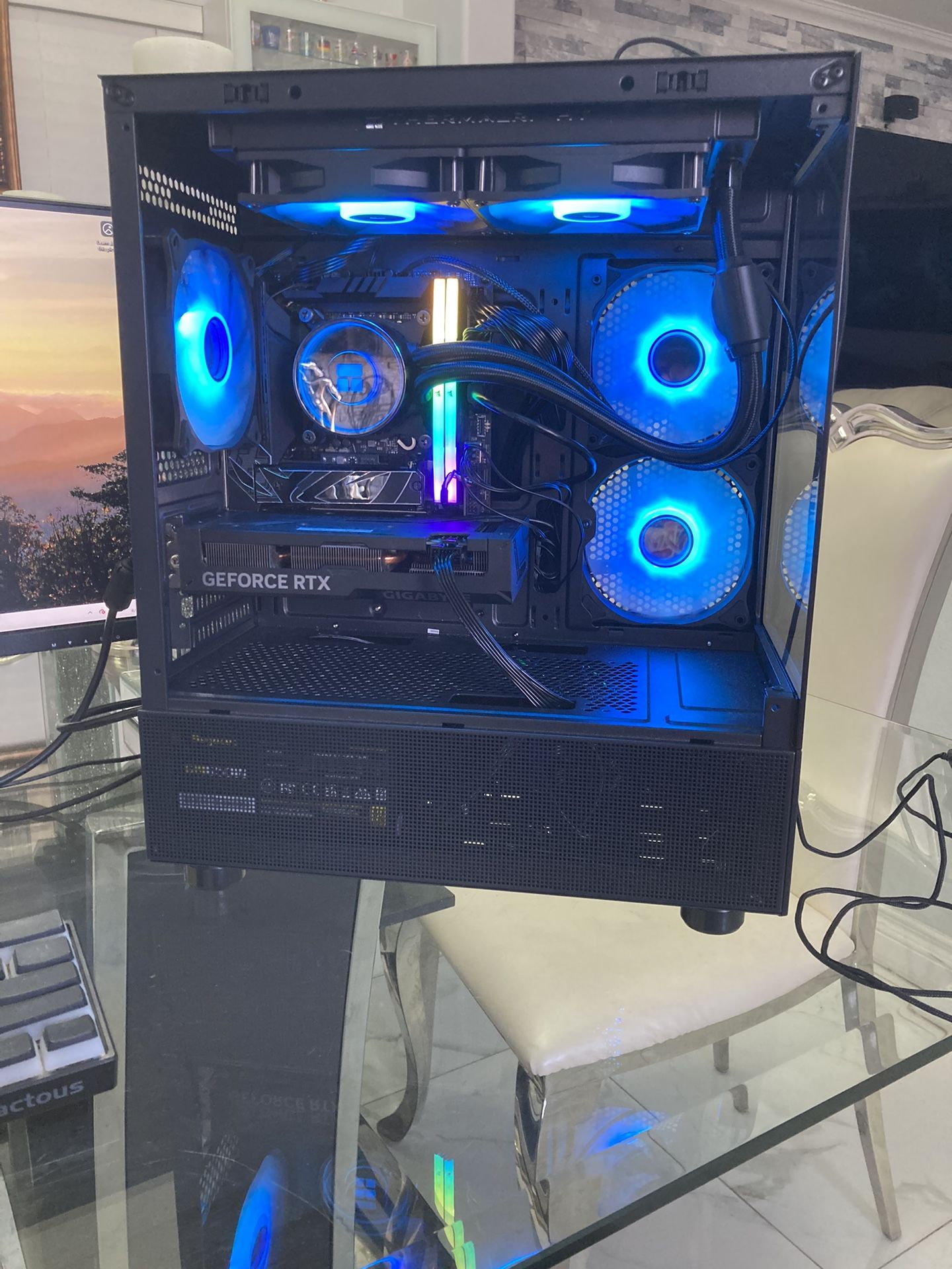 TRADING/SELLING BLACK RGB 1440P Gaming & Streaming PC | i5 14600 | RTX 4060 ti 8GB | DDR5