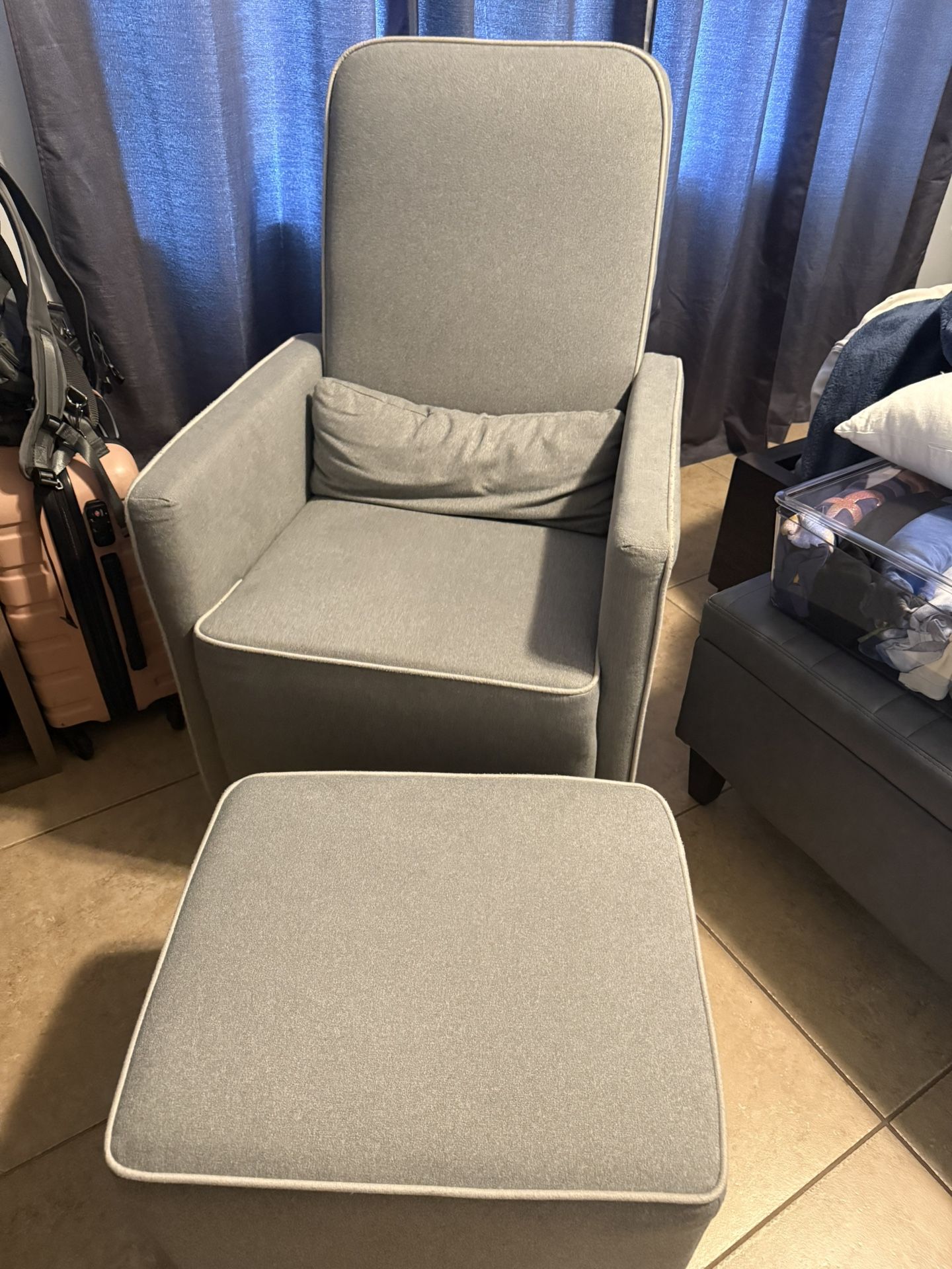 Baby nursery rocking Chair