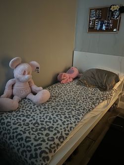 twin bed