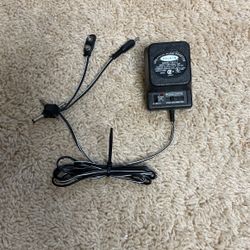 Universal AC/DC Adaptor Model MW18, w voltage change sw - N8