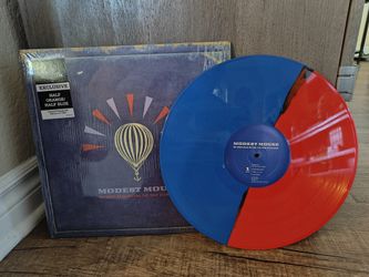 MODEST MOUSE
We Were Dead Before The Ship Even Sank Exclusive 2 LP
