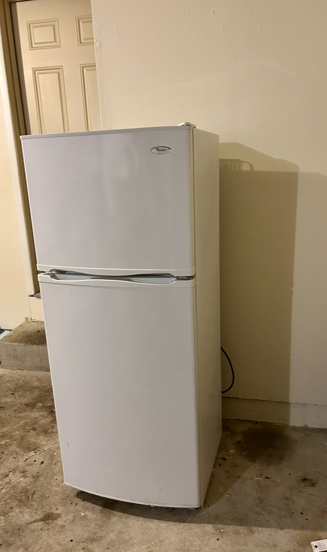 Whirlpool Refrigerator 