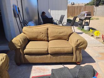 Ethan Allen Vintage Camelback Love Seat