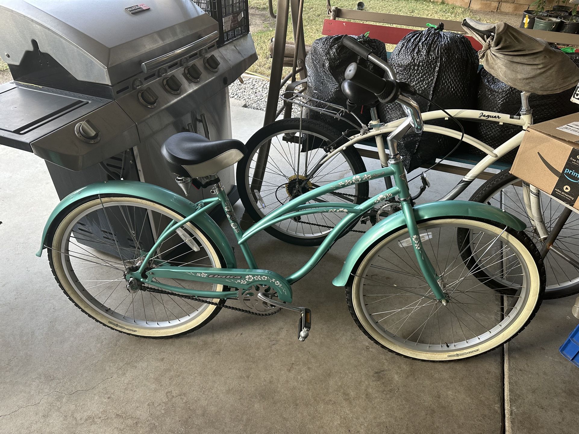 -Electra The Hawaii 3 Speeds Womens 26 Inches Beach Cruiser Bicycle-