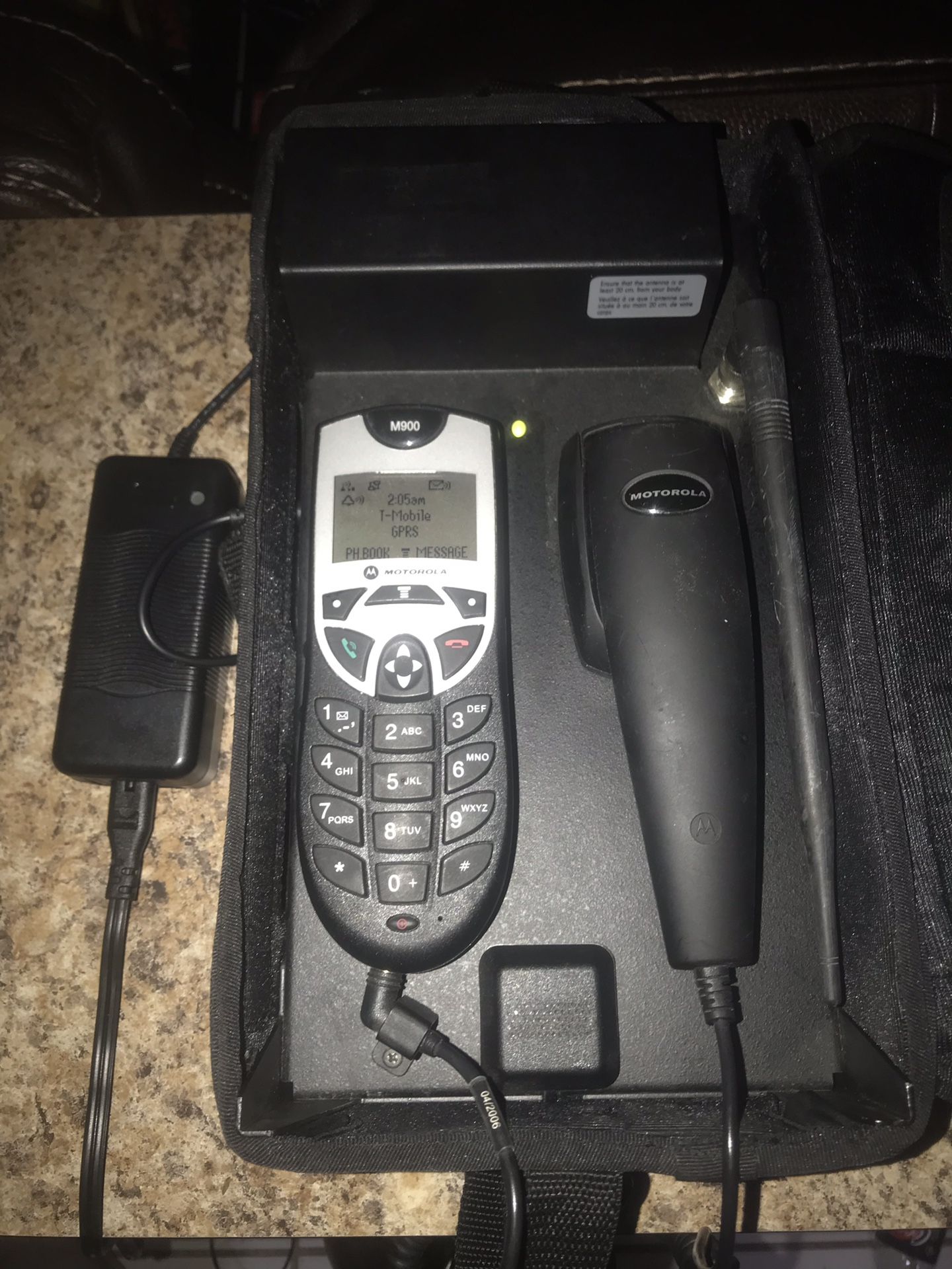 Motorola M900 bag phone